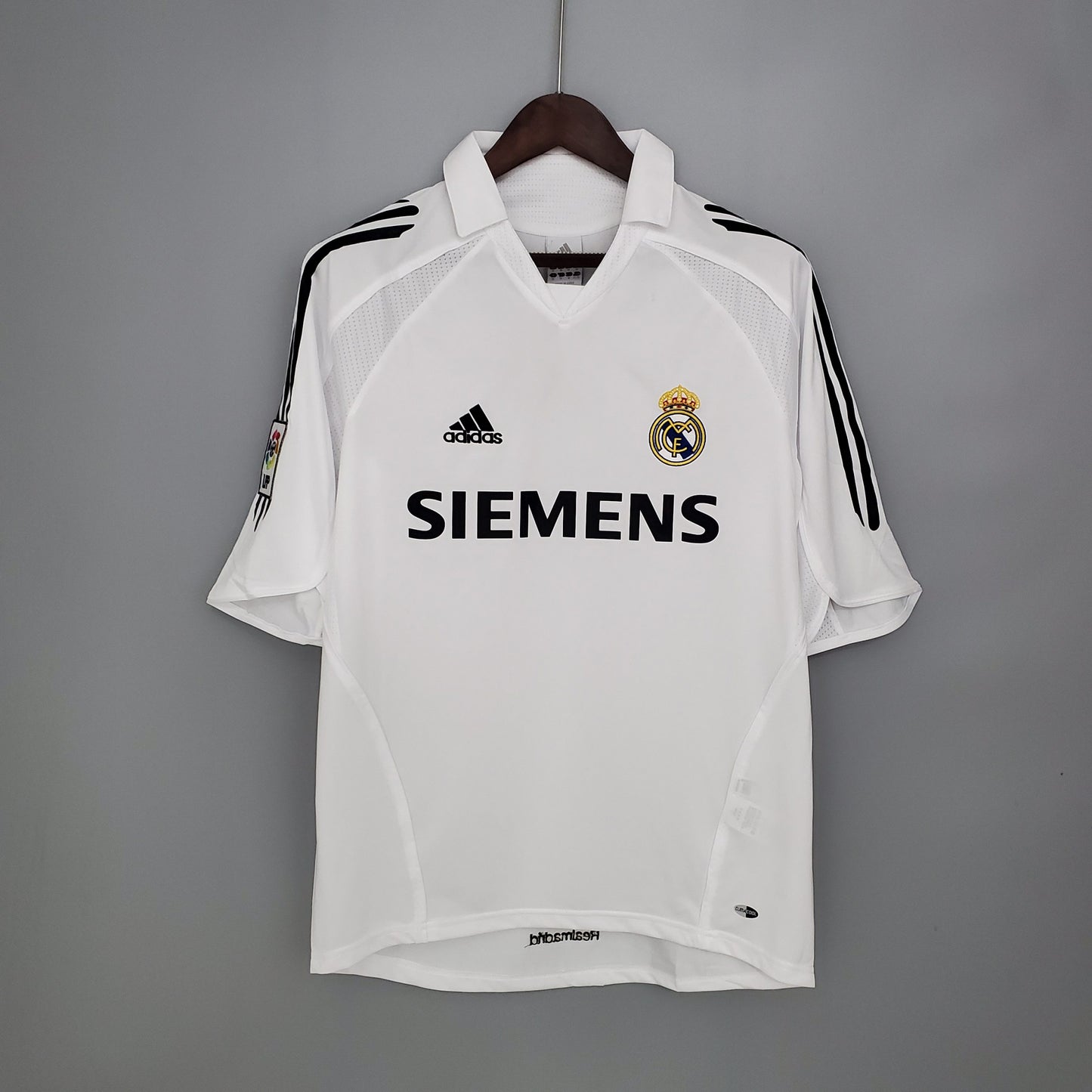 Real Madrid 2004-2005 Home Jersey