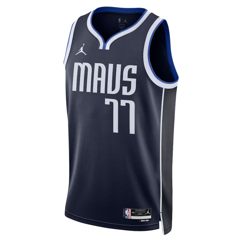 Dallas Mavericks 24/25 Doncic Third Jersey front